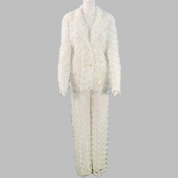 CYNTHIA ROWLEY Size M White Polyester Lace Peak Lapel Pantsuit - Picture 3 of 12
